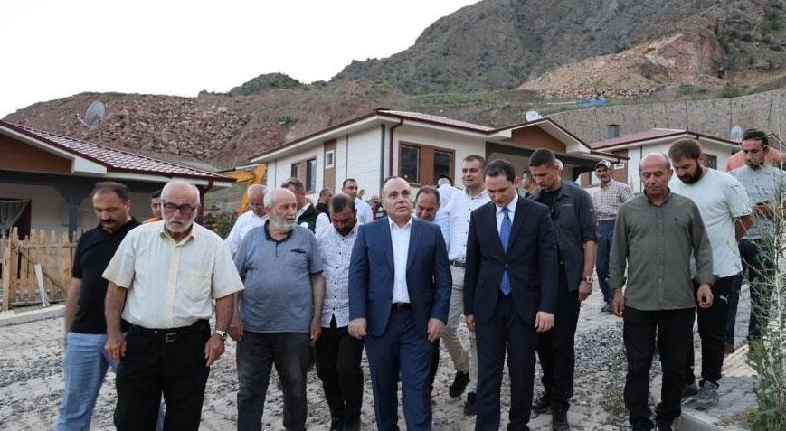 Artvin Valisi Ünsal: Tedbir amacıyla 5 ev boşaltıldı